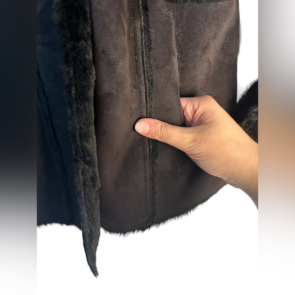 VINTAGE | L Faux Mink Faux Suede Super soft V-Neck Fall Winter Cozy Black Jacket - Picture 6 of 12